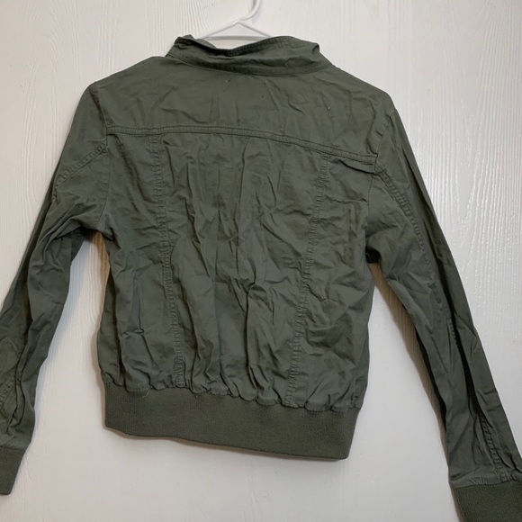 Army green jacket - Picture 2 of 2